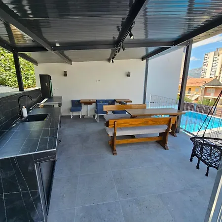 Holiday home Thetomonina House With Pool
