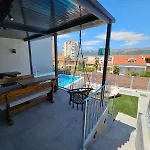 Thetomonina House With Pool Holiday home Split