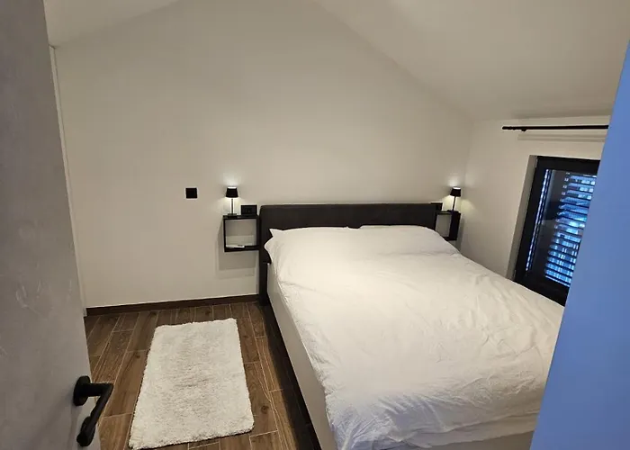 Thetomonina House With Pool Casa vacanze Spalato