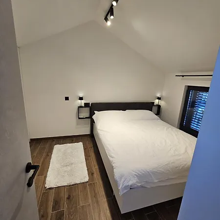 Thetomonina House With Pool Tatil Evi Split